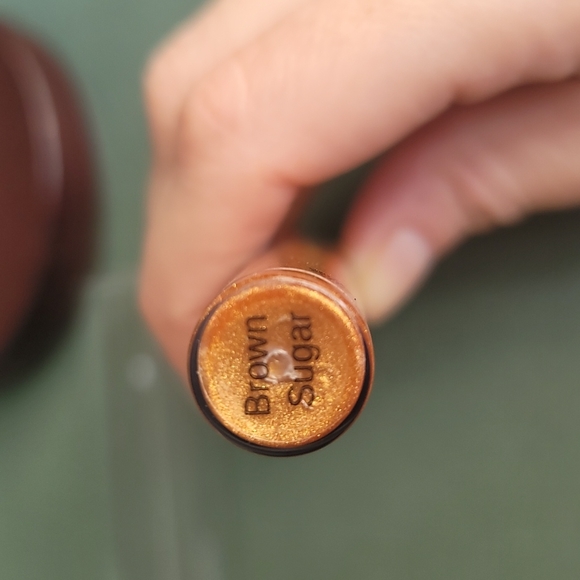 LIPLOVE Multipurpose Makeup for Lips, Cheeks, & Lids - Brown Sugar - Picture 5 of 5